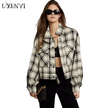LXUNYI, весенне-осенняя женская клетчатая куртка с двумя карманами, с длинным рукавом, повседневное короткое пальто в британском стиле, Свободные университетские куртки