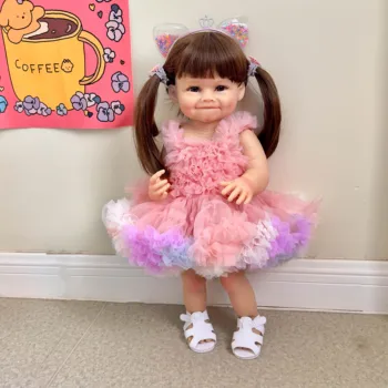 NPK 55 см Кукла-Реборн для малышей в Розовом платье для всего тела из мягкого Силикона Raya Реалистичная Мягкая на Ощупь Высококачественная кукла Подарки