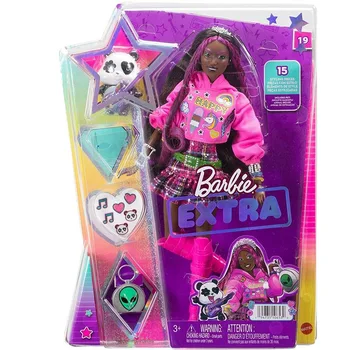 Кукла Barbie Extra #19 с Милой Пандой, Темные Волосы с розовыми прожилками, Графическая Толстовка с капюшоном и Клетчатая юбка, Игрушка в Подарок для Девочки HKP93