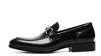 Новое поступление, высокие мужские деловые туфли ручной работы с острым носком из натуральной кожи черного цвета, однотонные модельные туфли без застежки